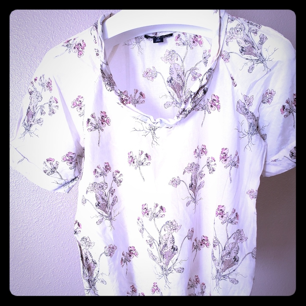 Gap ladies top